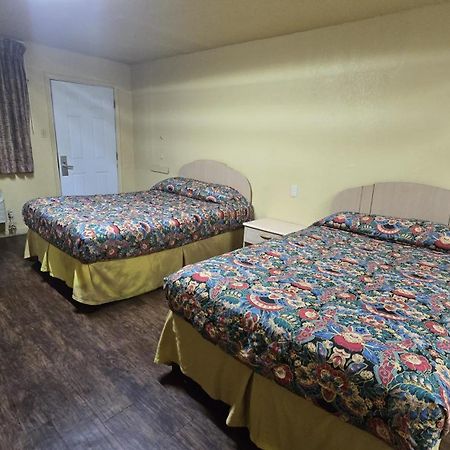 Super 7 Inn By Oyo San Antonio Nw Medical Center Екстериор снимка