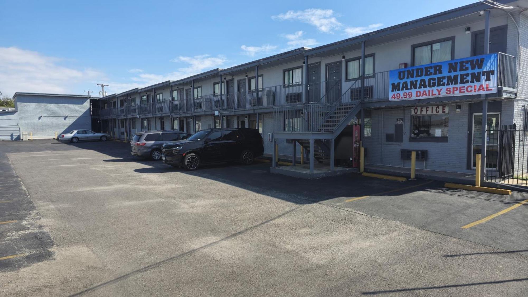 Super 7 Inn By Oyo San Antonio Nw Medical Center Екстериор снимка